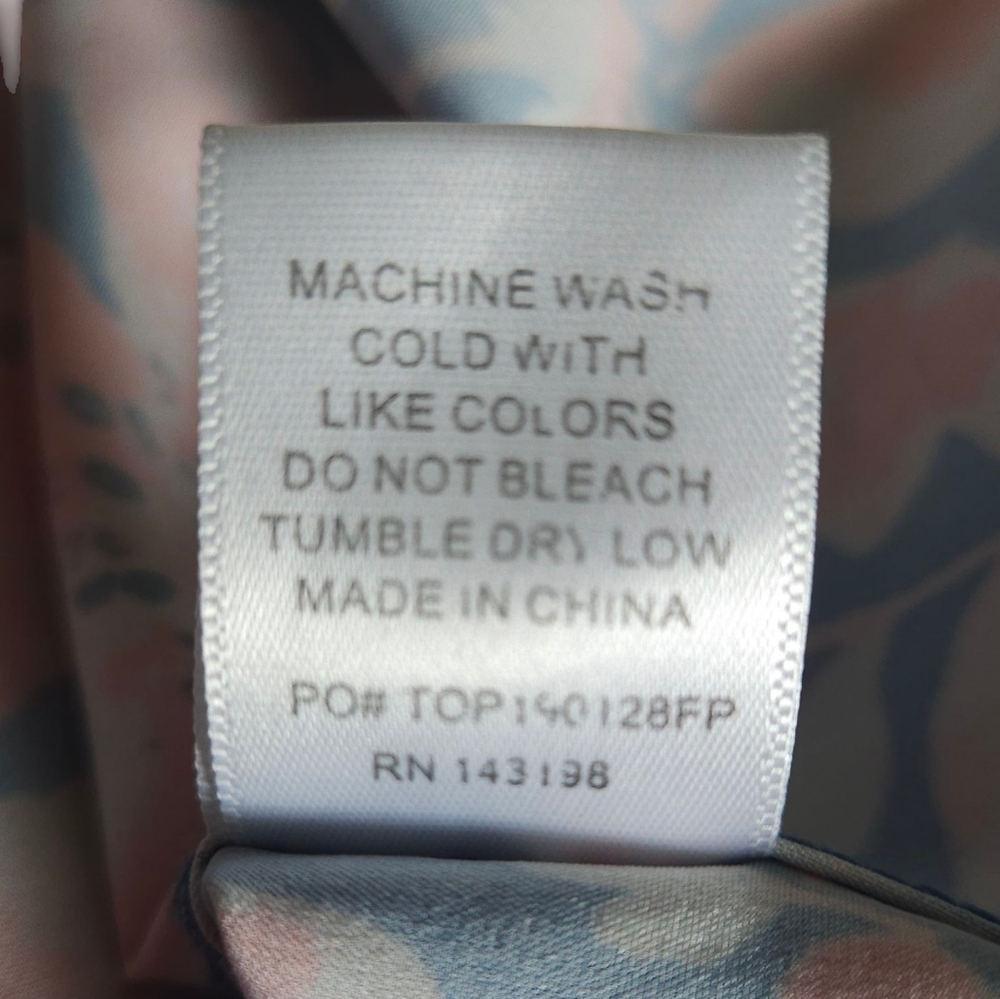 Chubbies Pull-Over Half Button-Down Tropical Flor… - image 5